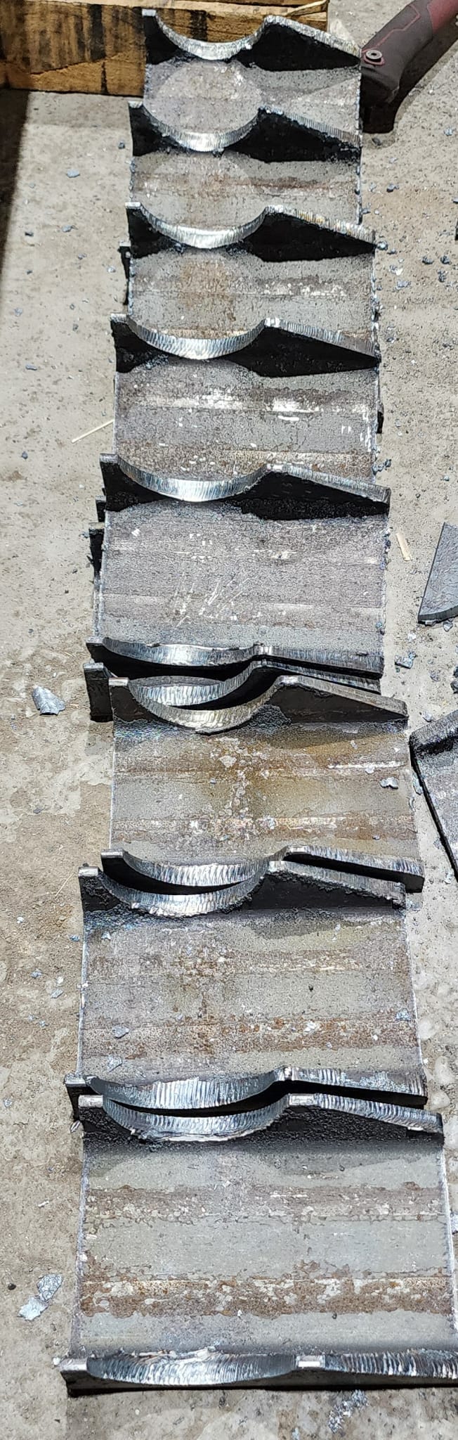Tail Gate Hinge Bracket – Heavy-Duty Laser Cut Steel